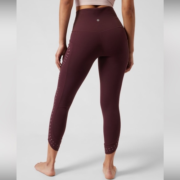 ATHLETA Salutation Stash Pocket II 7/8 Laser Cut Tight - Picture 2 of 7